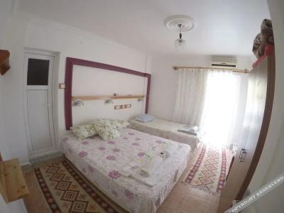 Rose Pension - 1