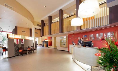Novotel London Greenwich - 1