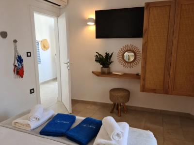 Kouros Village - 2