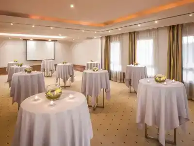 Mövenpick - 25