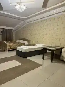 Grand - 10