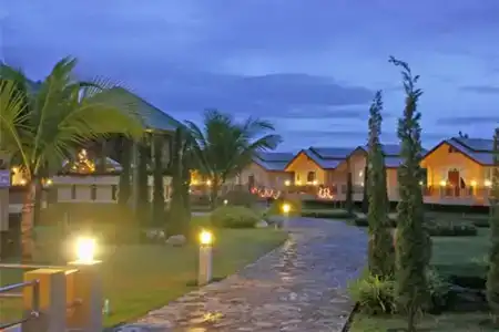 Maerim Whale Park Resort. - 13