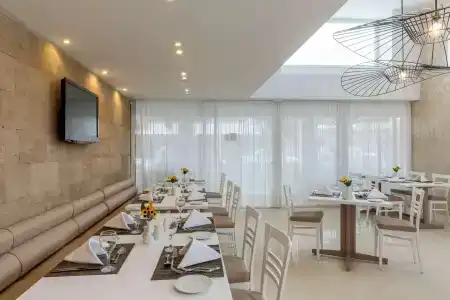 Best Western Plus Plaza - 26
