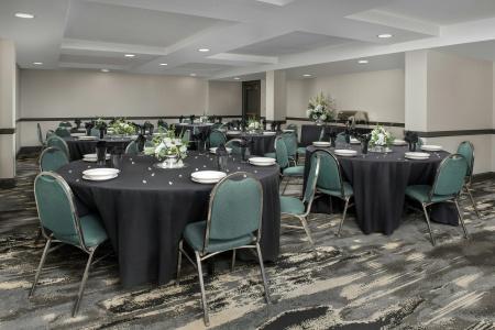 Embassy Suites - 29