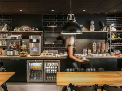 Ibis Styles Clermont-Ferrand République - 19