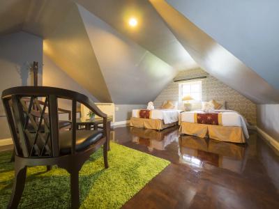 Brookside Valley Resort - 4