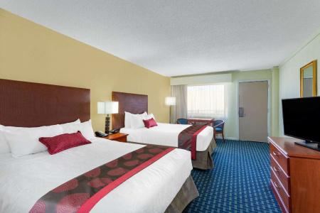 Ramada by Wyndham Virginia Beach - 17