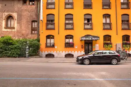 Ares Milano - 0