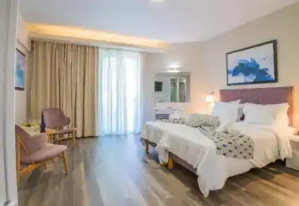 Bio Suites - 194