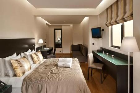 o&b Athens Boutique - 50