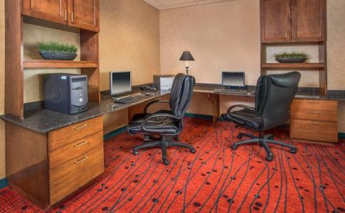 Residence Inn by Marriott Airport - 3