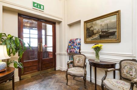 The Castleton - 10