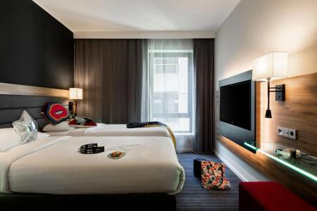 Moxy Glasgow Sec - 2