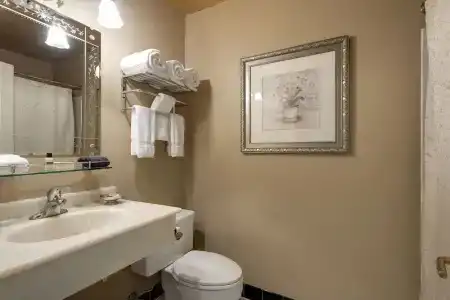 Nicollet Island Inn - 32