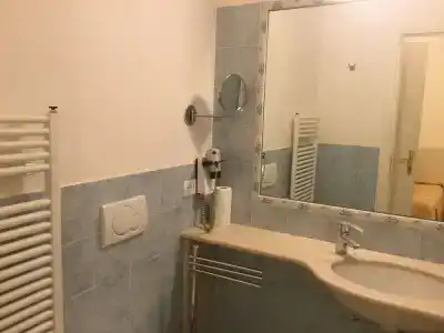 Residenza Due Torri Check In Presso Centrale Vicolo Cattani 7 - 7