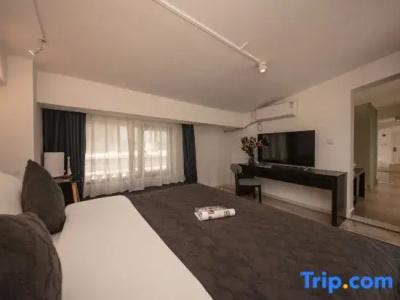 Pure Comfort Inn - 86