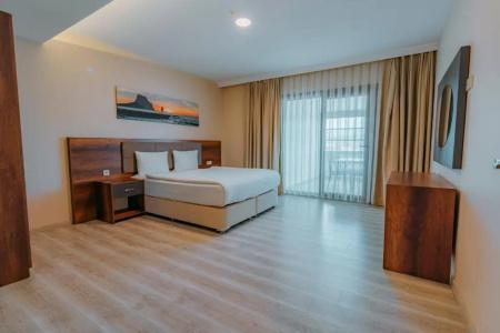 Empula & Residences - 93