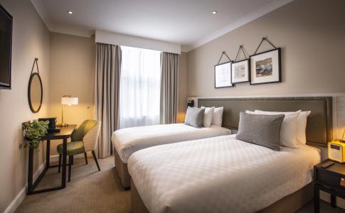 The Clermont London, Victoria - 6