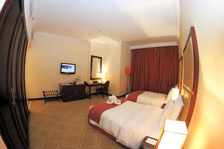 Grand Regal - 44