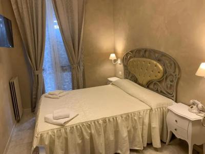 Boutique Calais Milano - 30
