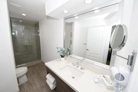Serene Vegas Boutique - 42