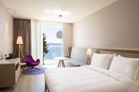 Radisson Blu Resort & Spa - 185