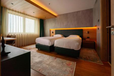 Emerald - 5