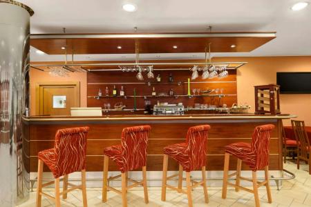 Ramada Airport Prague - 16