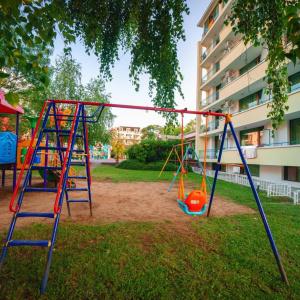 Perla Plaza - 44