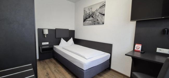 Melvi Göppingen - 36