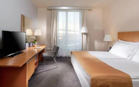 Holiday Inn Prague, An Ihg - 73