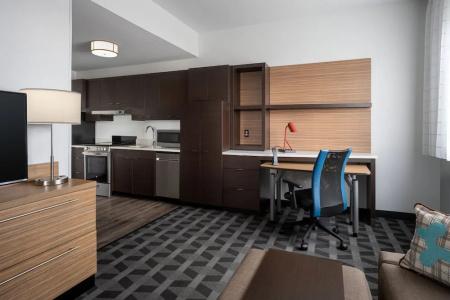 Fairfield Inn & Suites by Marriott - 23