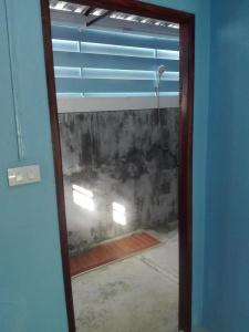 Lanta Hostel - 9