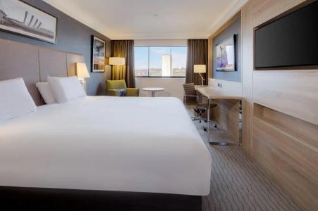 DoubleTree by Hilton Glasgow Central - 37