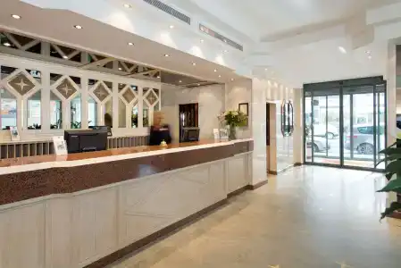 Best Western Royal Centre - 1