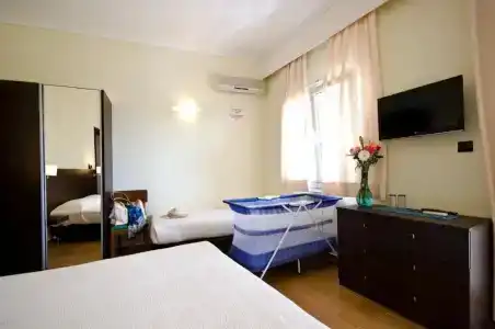 Sonia & Suites - 112