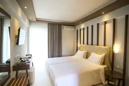 Royal and Suites - 75
