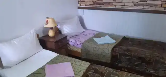 Lovely Goris - 32