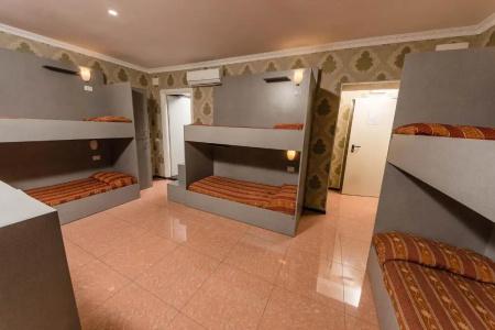 Hostel Beautiful - 13