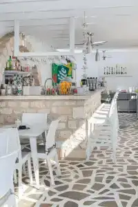 Zoumis Studios - 11