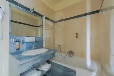 Hôtel Les Maréchaux - 45