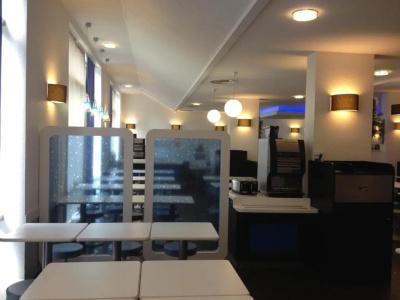 ibis budget Paris Porte De Montmartre - 17