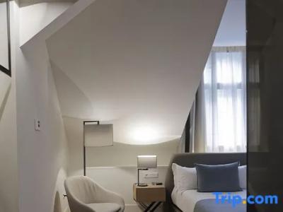 Boho Prague - Small Luxurys - 50