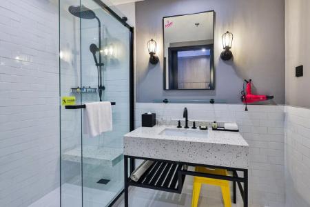 Moxy Shanghai Hongqiao Cbd - 7