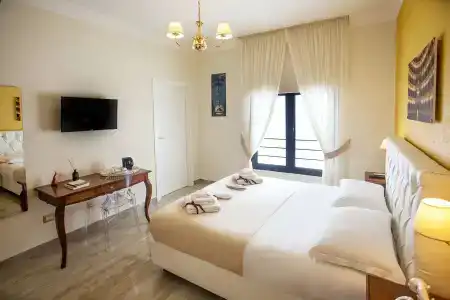 NeapolitanTrips Royale - 7