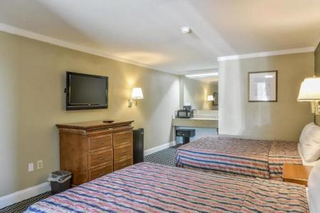 Wake Inn - 38
