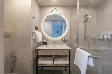 Hampton by Hilton Center - 23