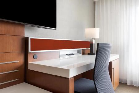 Deltas by Marriott - Indianapolis Airport - 3