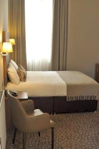 Frederick House - 55