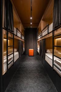 Globe Runner Hostel - 150